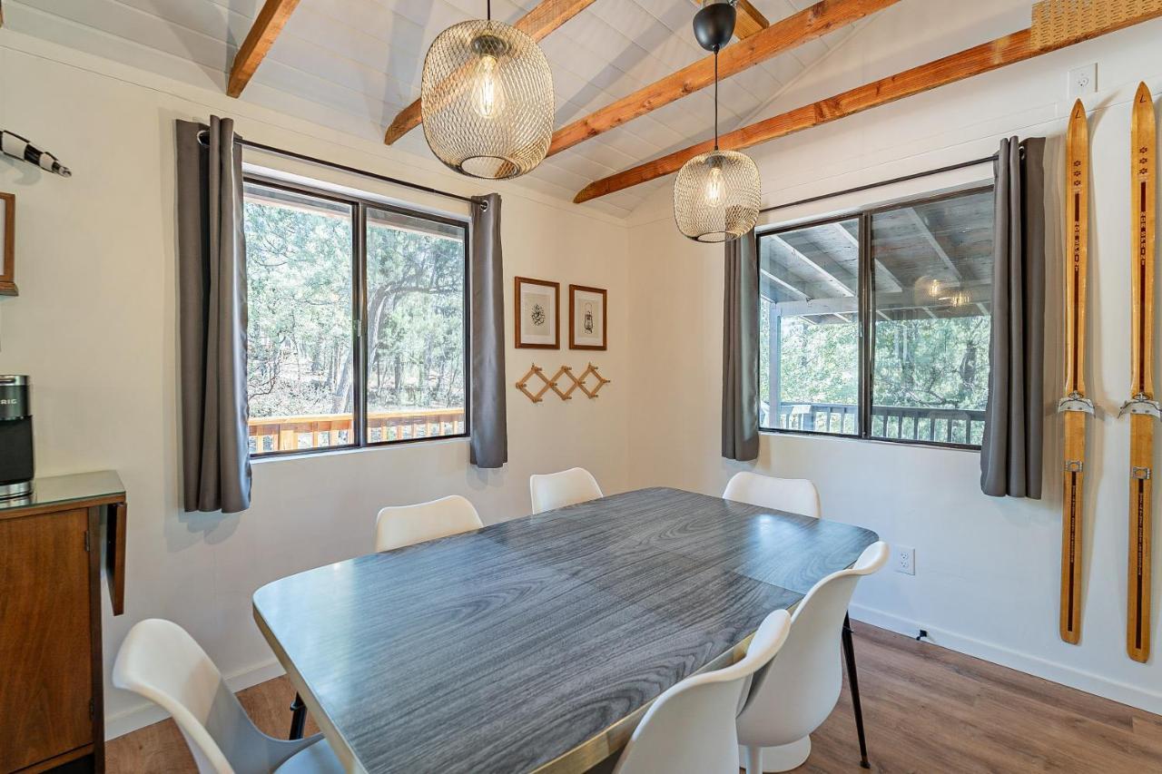 Villa The Pine House - Cozy Mid-Century Modern, Pet-Friendly Exterior foto